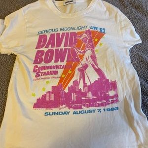 Daydreamer David Bowie band tee!